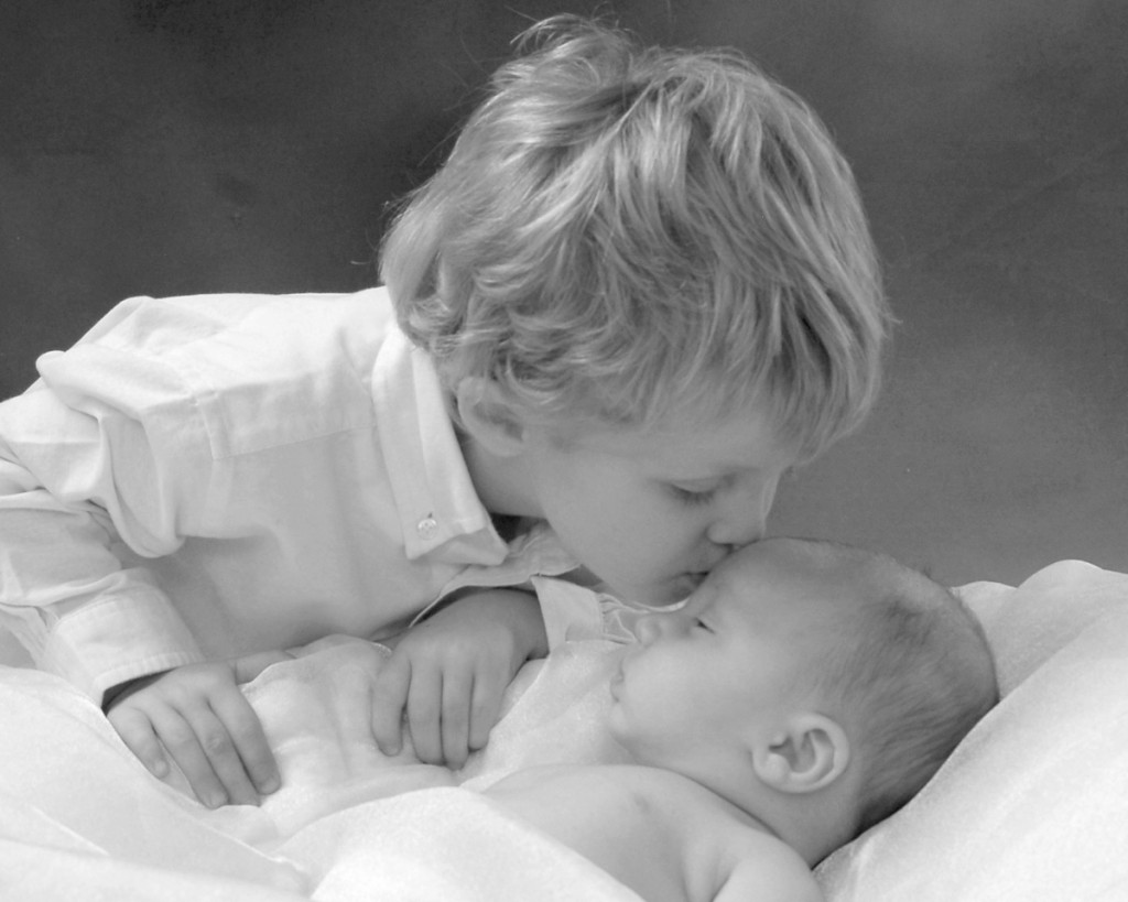 toddler kissing baby brother Cleary Creative Photography