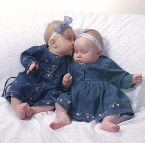 photograph of 2 babies kissing - Cleary Creative Photography