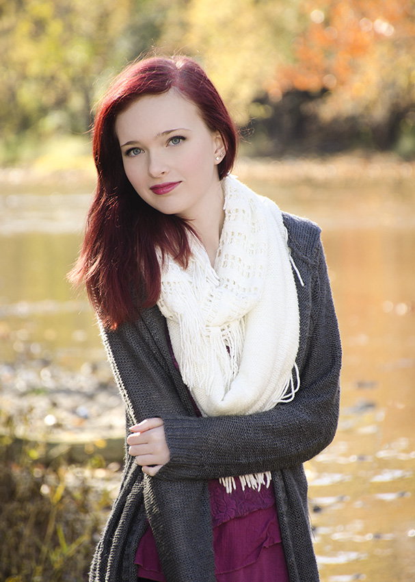 high school senior girl photographed by Great Miami river by Cleary Creative Photography in Dayton Ohio