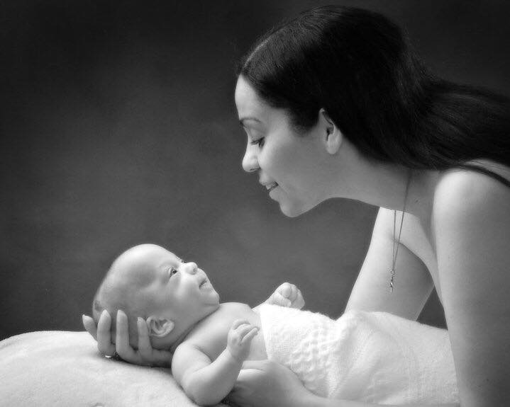 Mother & Baby portrait by Dan Cleary of Cleary Creative Photography in Dayton Ohio