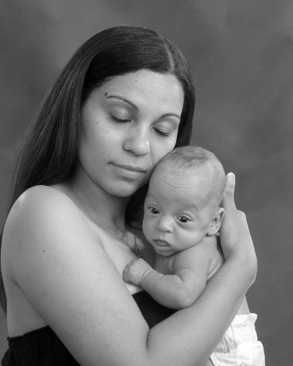 Mother & Baby portrait by Dan Cleary of Cleary Creative Photography in Dayton Ohio