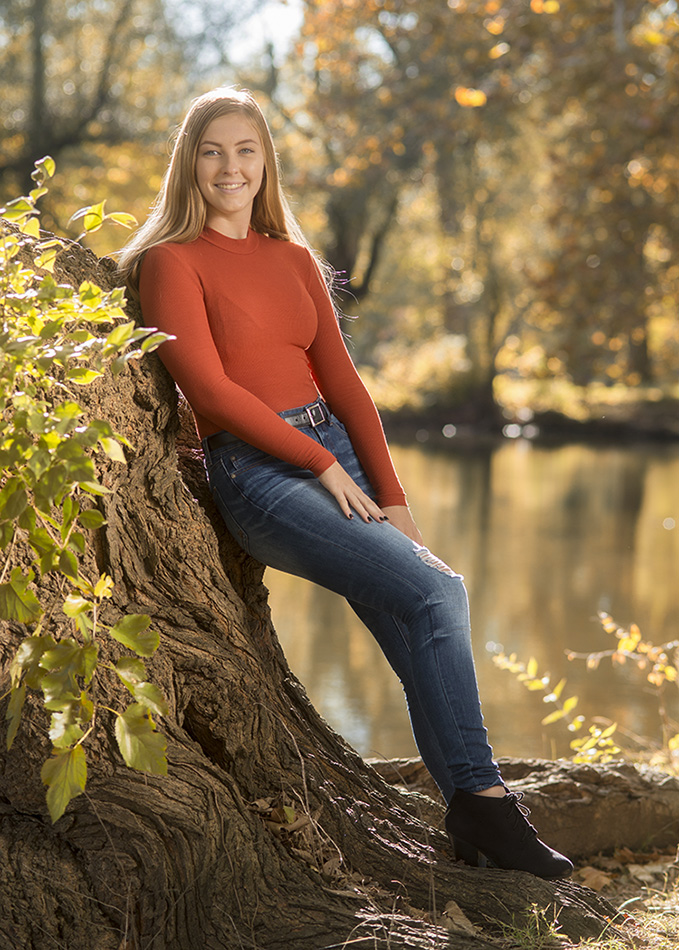 outdoor fall high school senior portrait of girl by Dan Cleary of Cleary Creative Photography in Dayton Ohio 