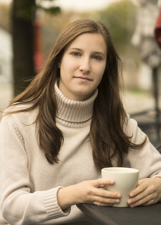 high school senior girl outdoor portrait by Dan Cleary of Cleary Creative Photography in Dayton Ohio