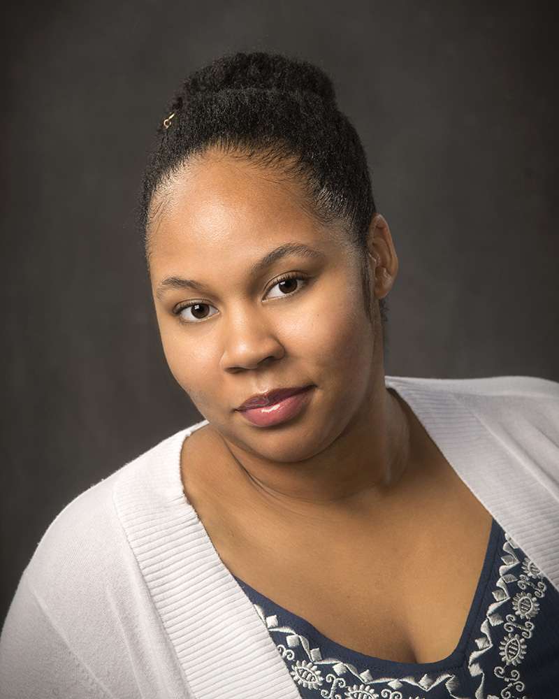 close-up portrait of high school senior African American girl by Dan Cleary of Cleary Creative Photography in Dayton Ohio