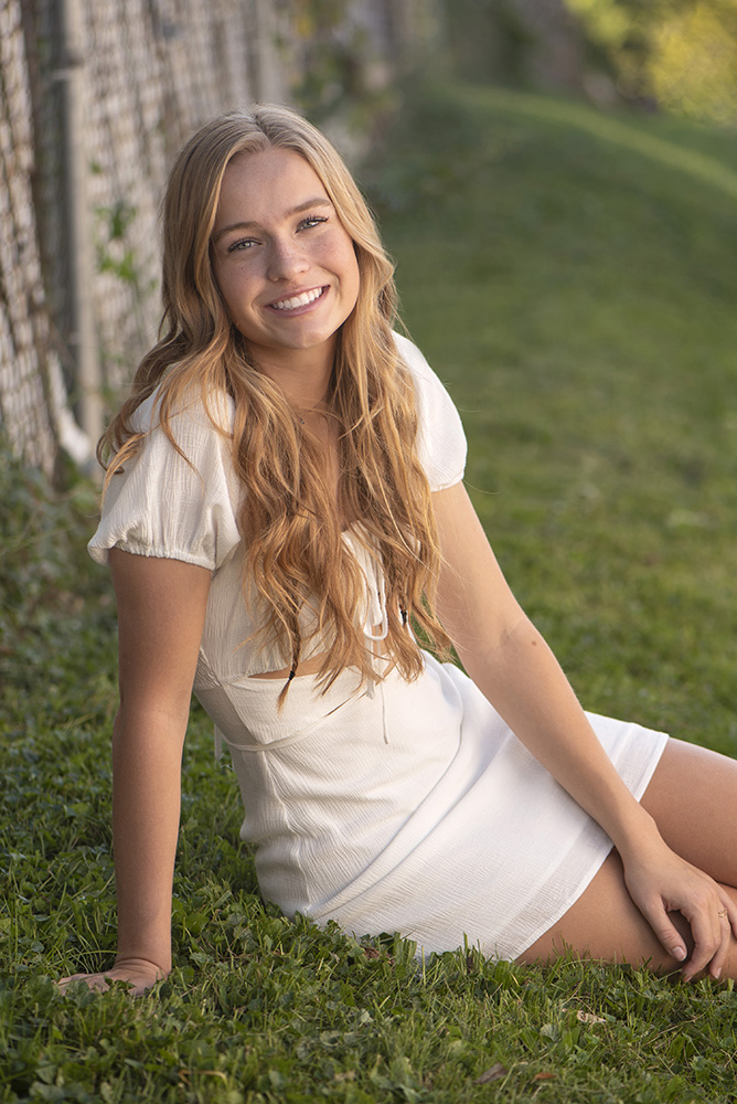 portrait of high school senior girl outdoors by Dan Cleary of Cleary Creative Photography in Dayton Ohio