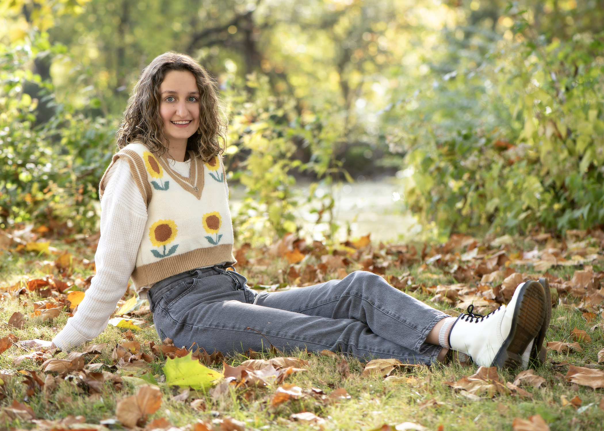 high school senior girl photographed in the fall by Dan Cleary Dayton Ohio